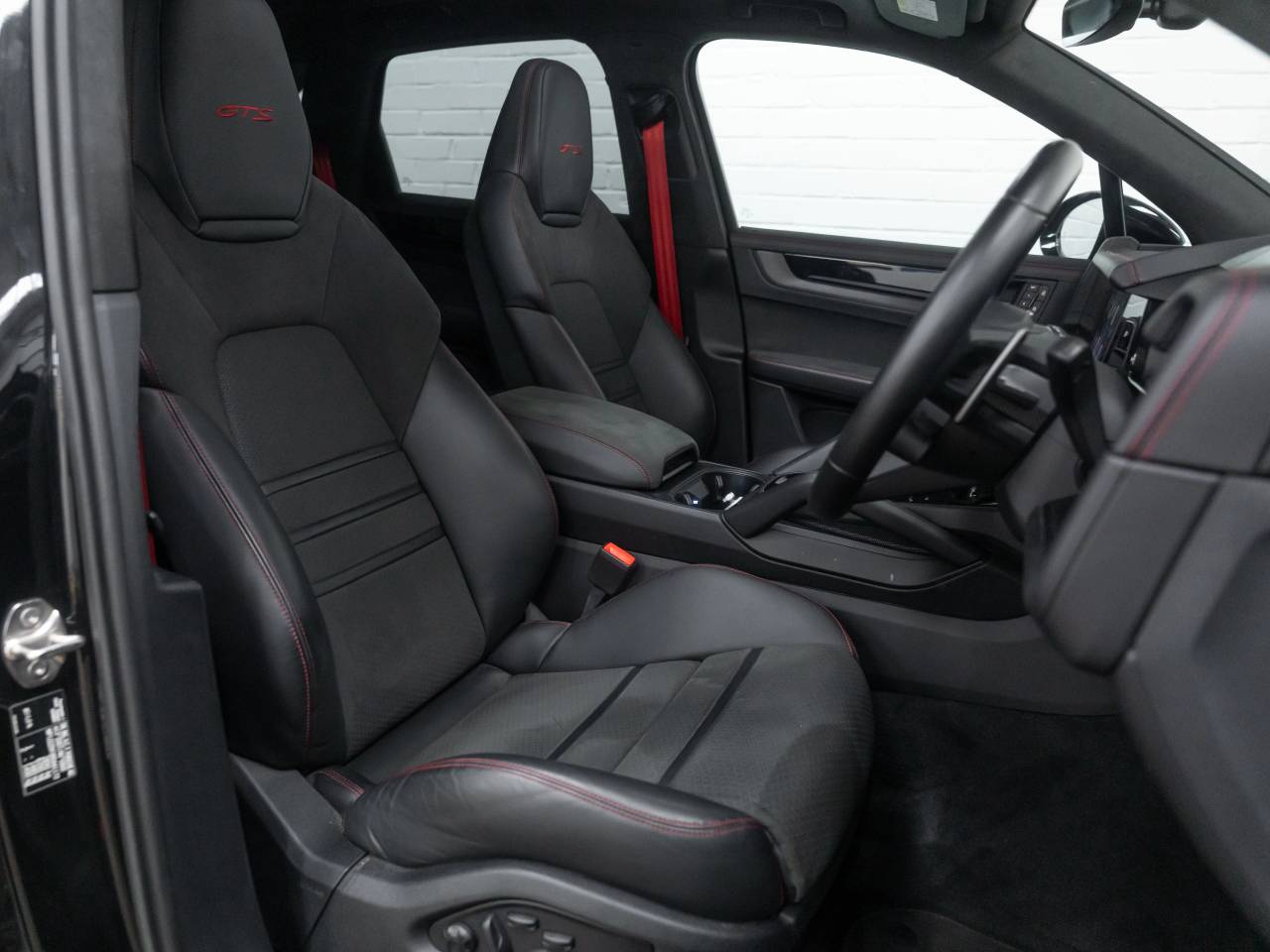 Cayenne GTS image 05