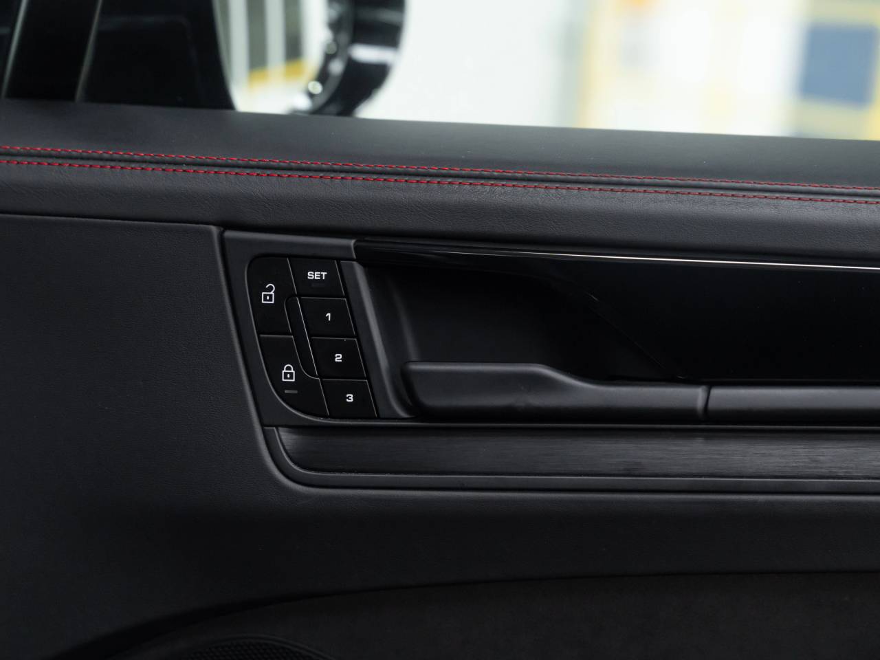Cayenne GTS image 26
