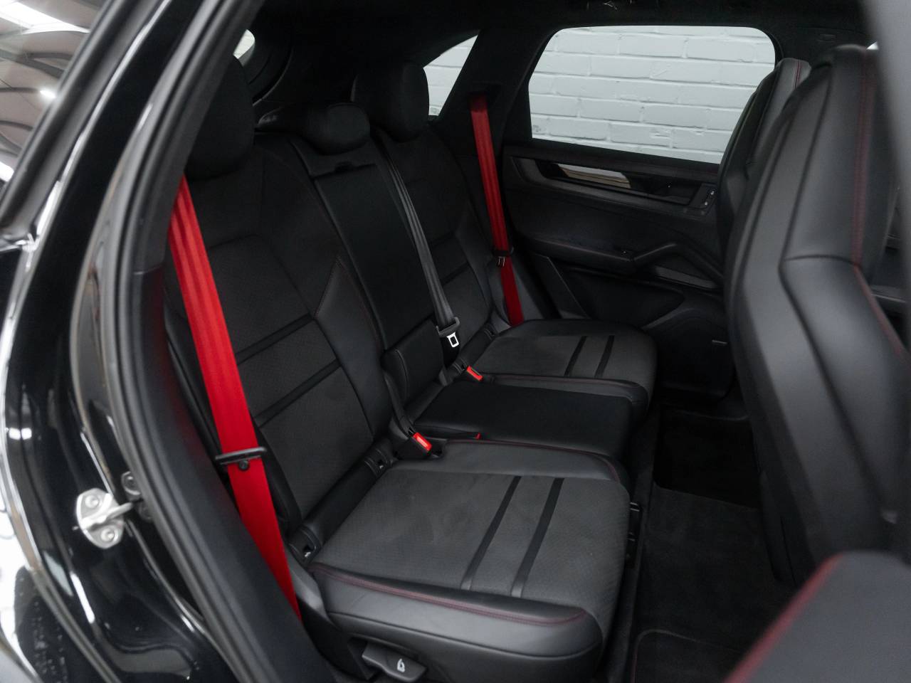 Cayenne GTS image 32