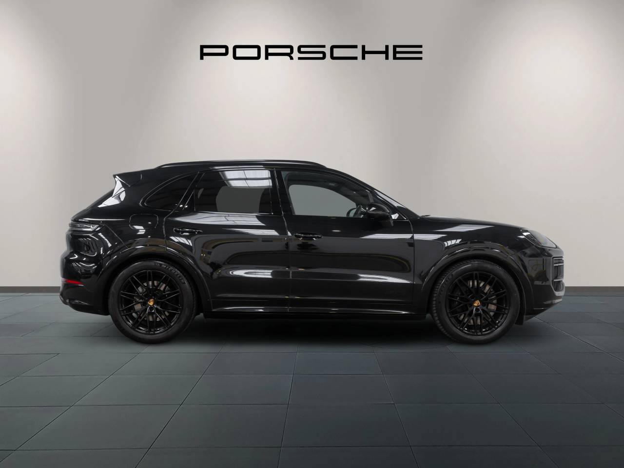 Cayenne GTS image 02
