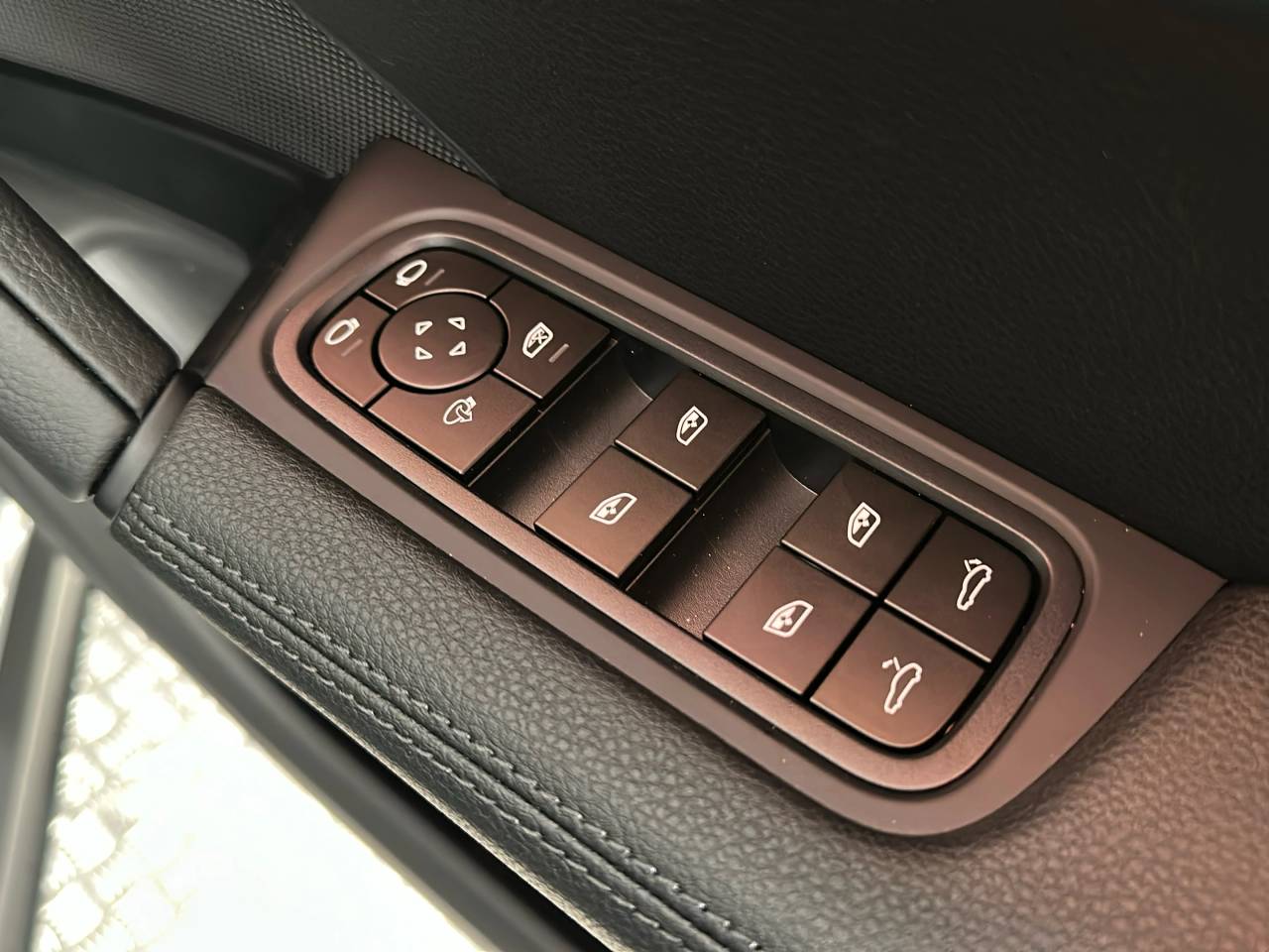 Cayenne V6 (86) image 13