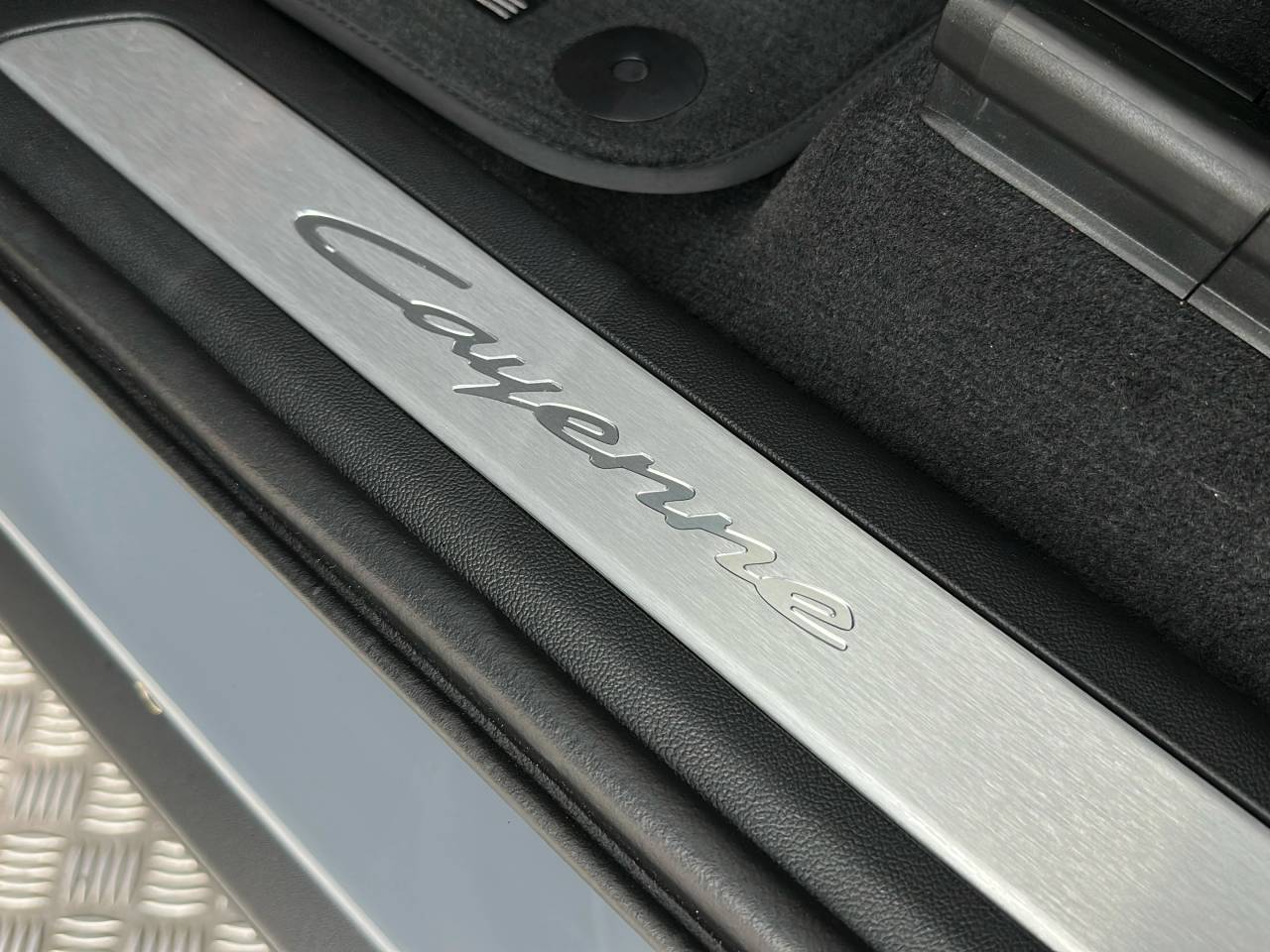 Cayenne V6 (86) image 16
