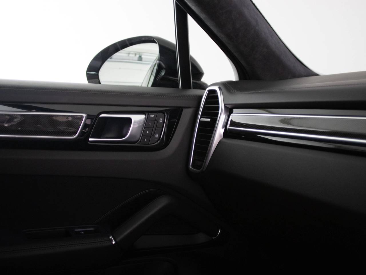 Cayenne V6 (20) image 61