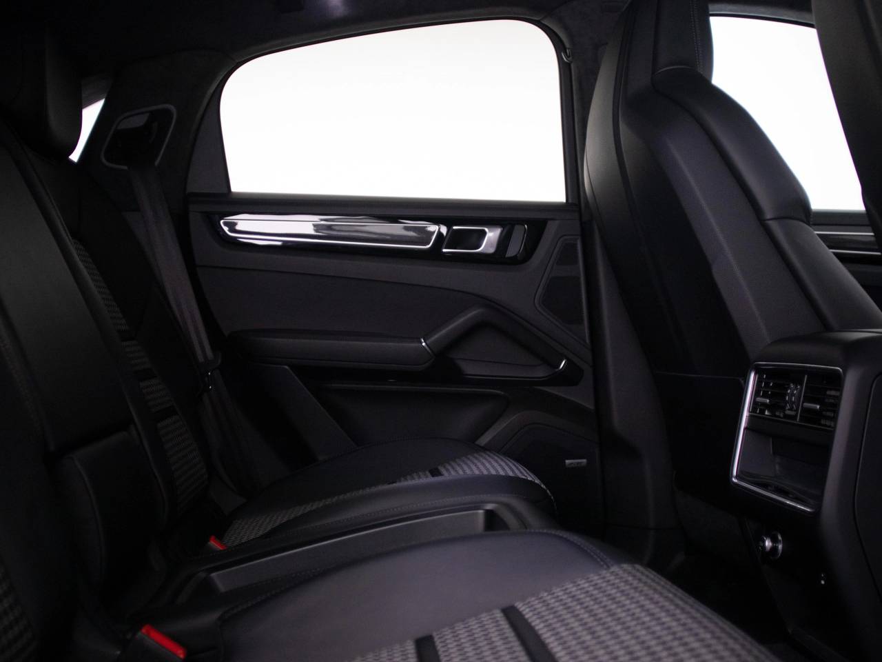 Cayenne V6 (20) image 44