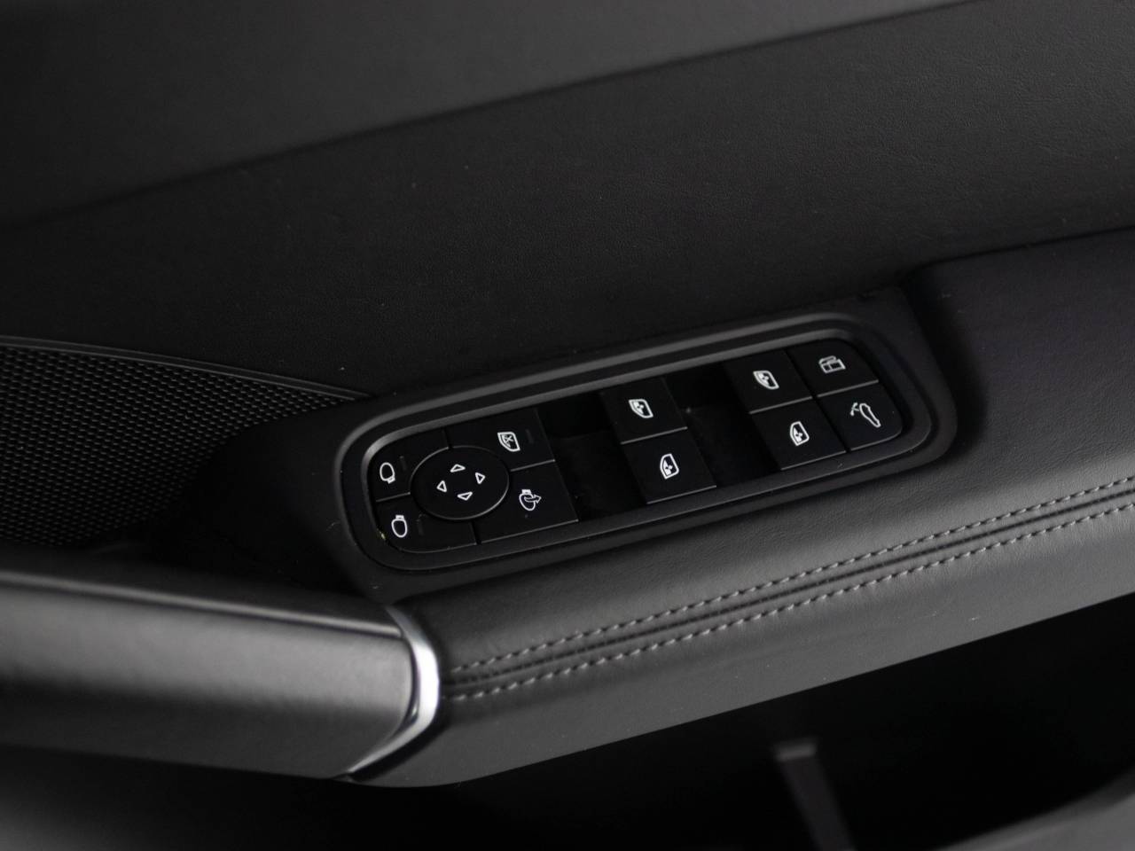 Cayenne V6 (20) image 48