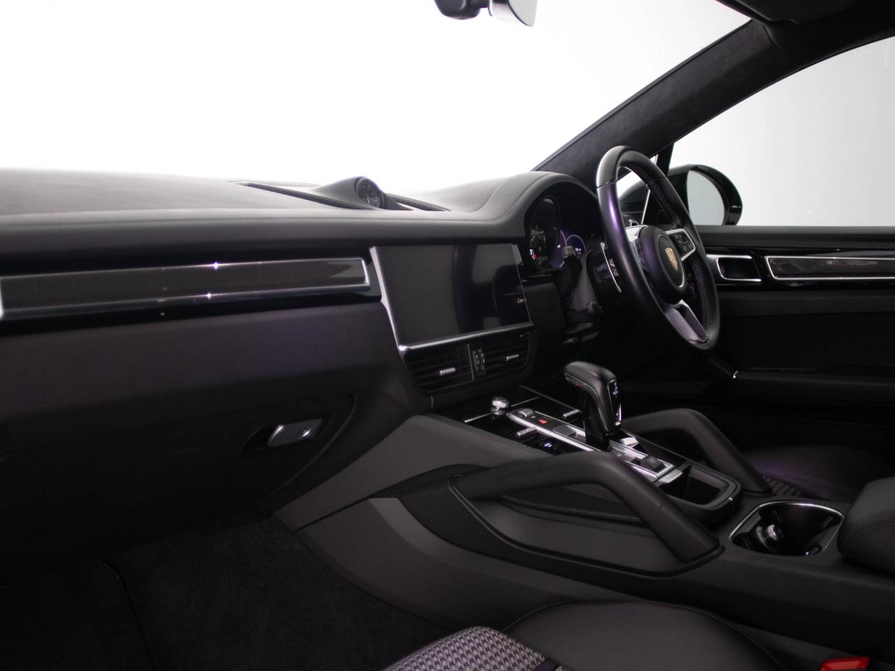 Cayenne V6 (20) image 26