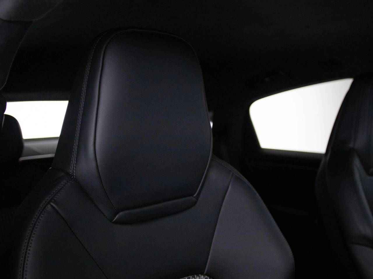 Cayenne V6 (20) image 50