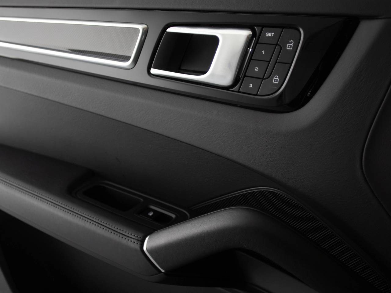 Cayenne V6 (20) image 32