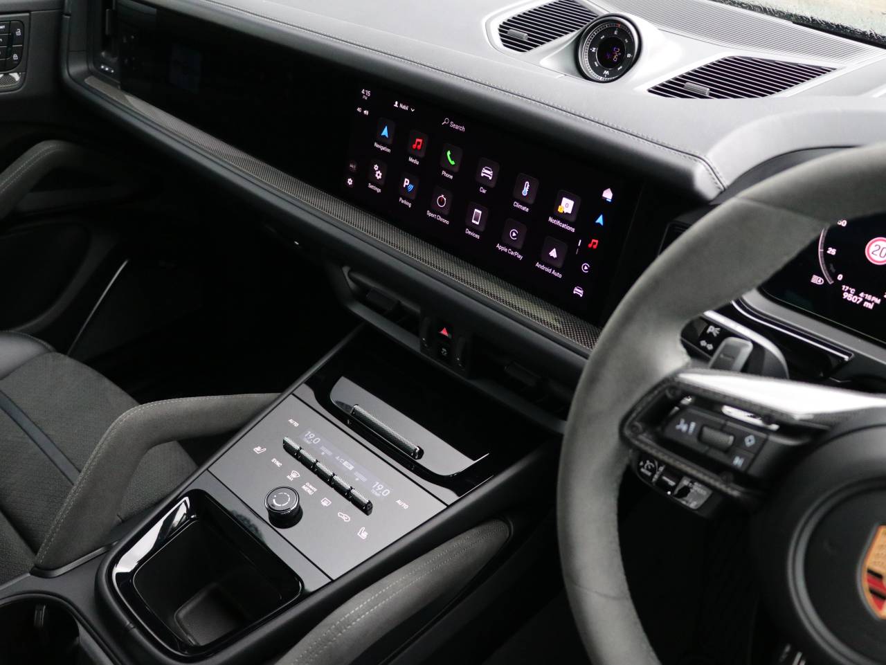 Cayenne GTS (11) image 30
