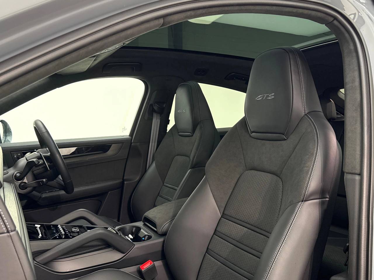 Cayenne GTS (3) image 30