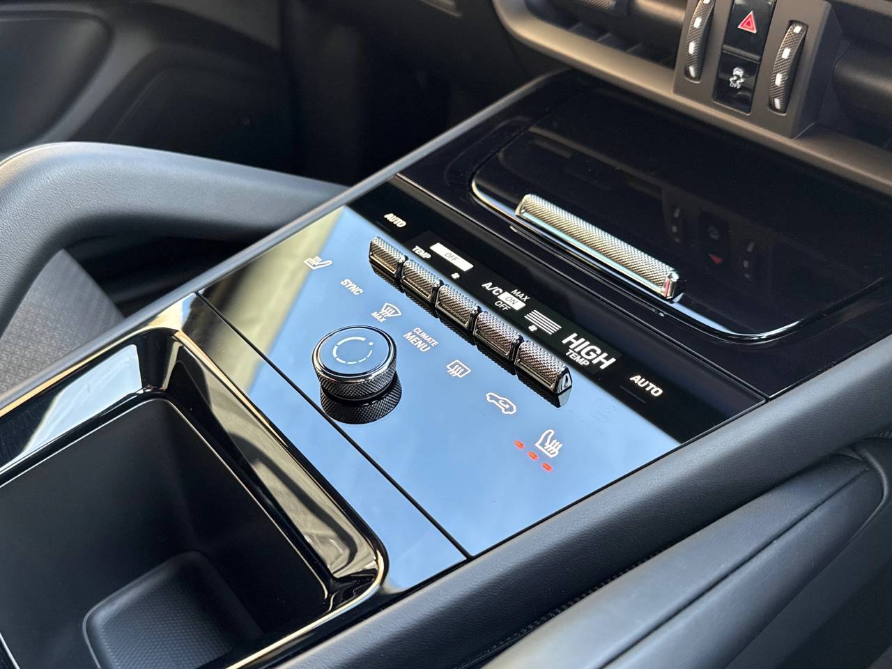 Cayenne (68) image 21