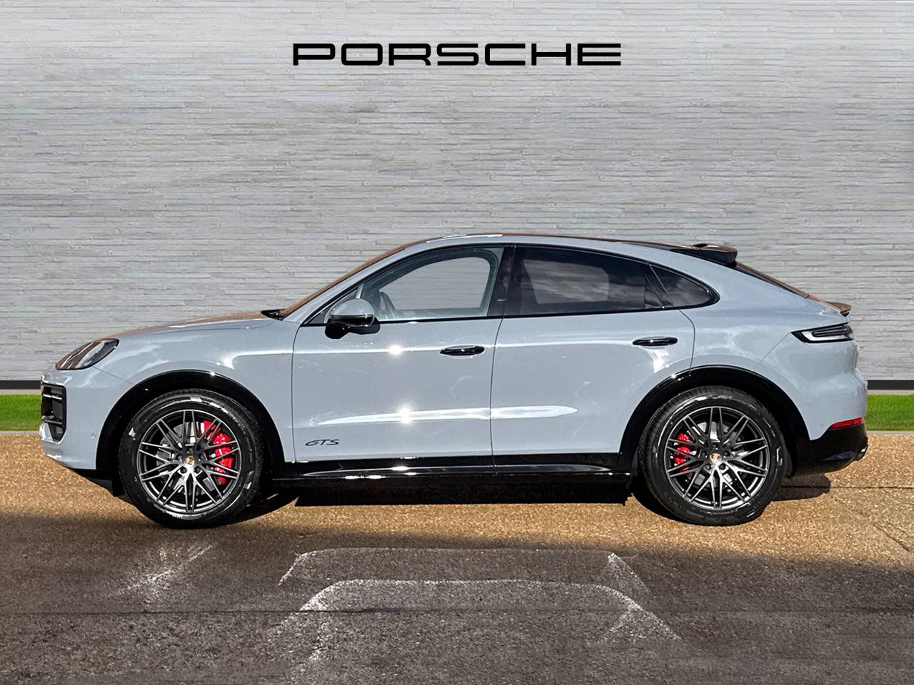 Cayenne (68) image 02