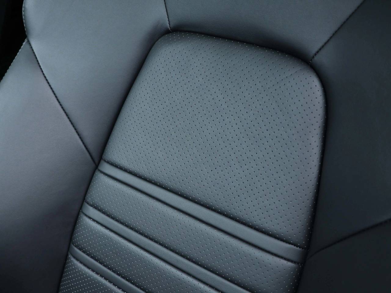 Cayenne V6 (112) image 21