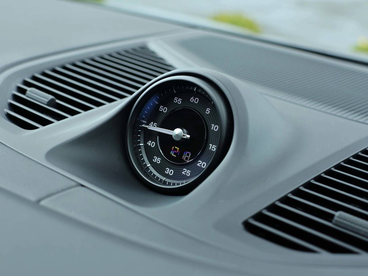 Cayenne V6 (112) image 31