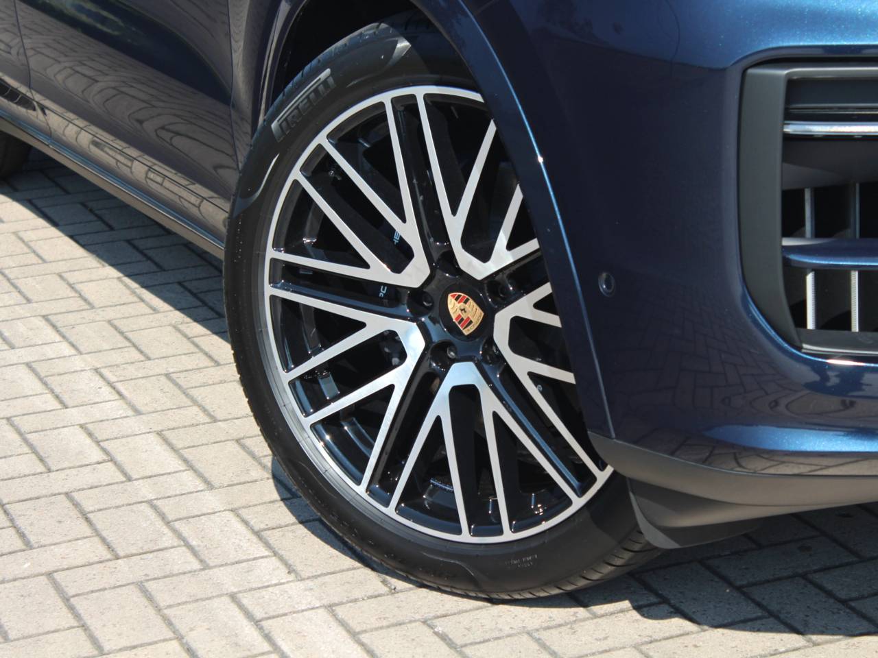 Cayenne (10) image 11