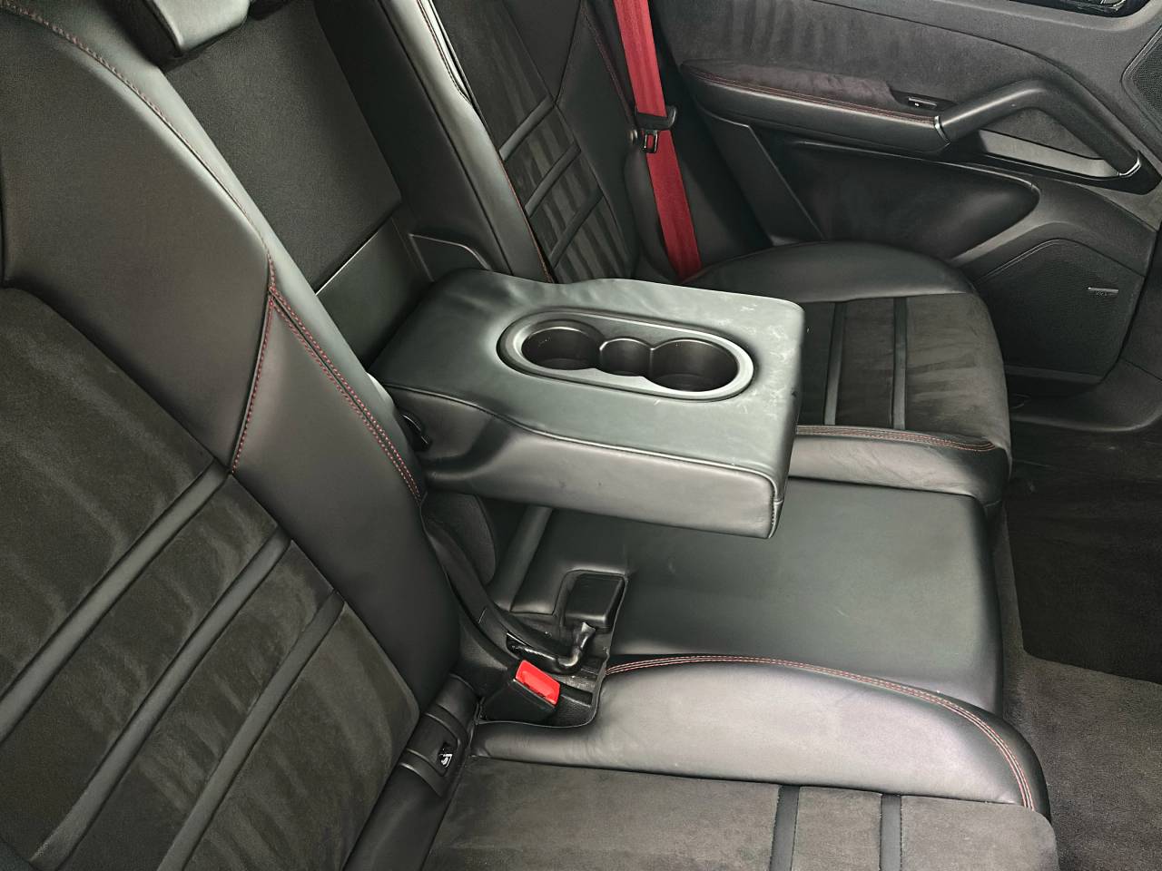 Cayenne GTS TIPTRONIC (20) image 05