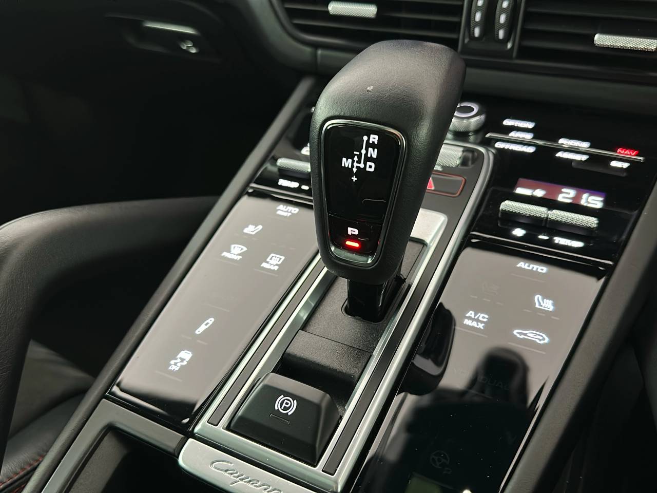 Cayenne GTS TIPTRONIC (20) image 24