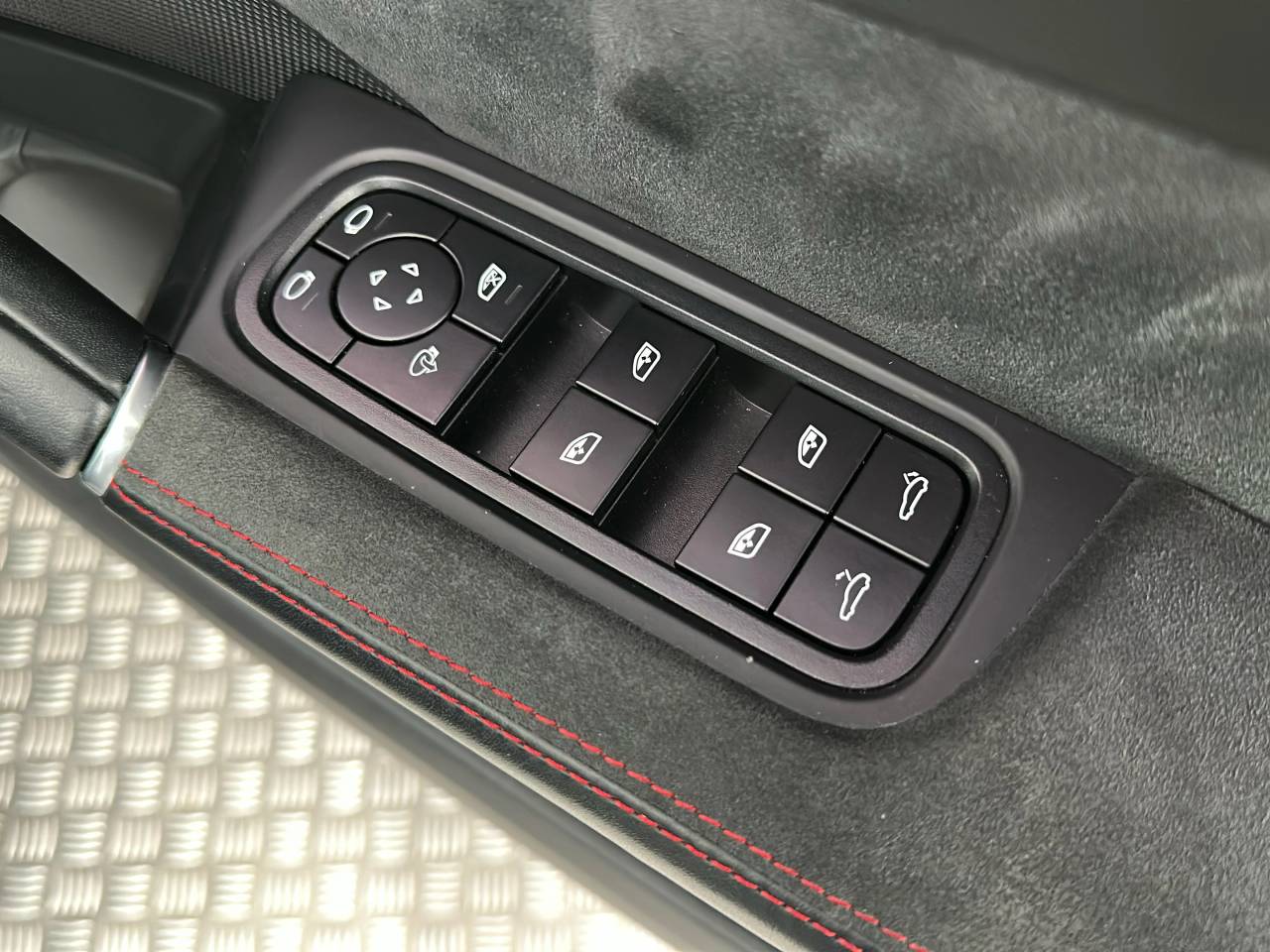 Cayenne GTS TIPTRONIC (20) image 19