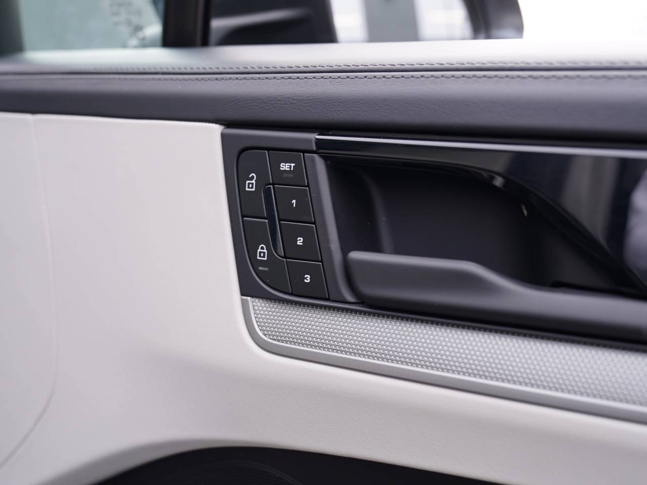 Cayenne V6 (91) image 45