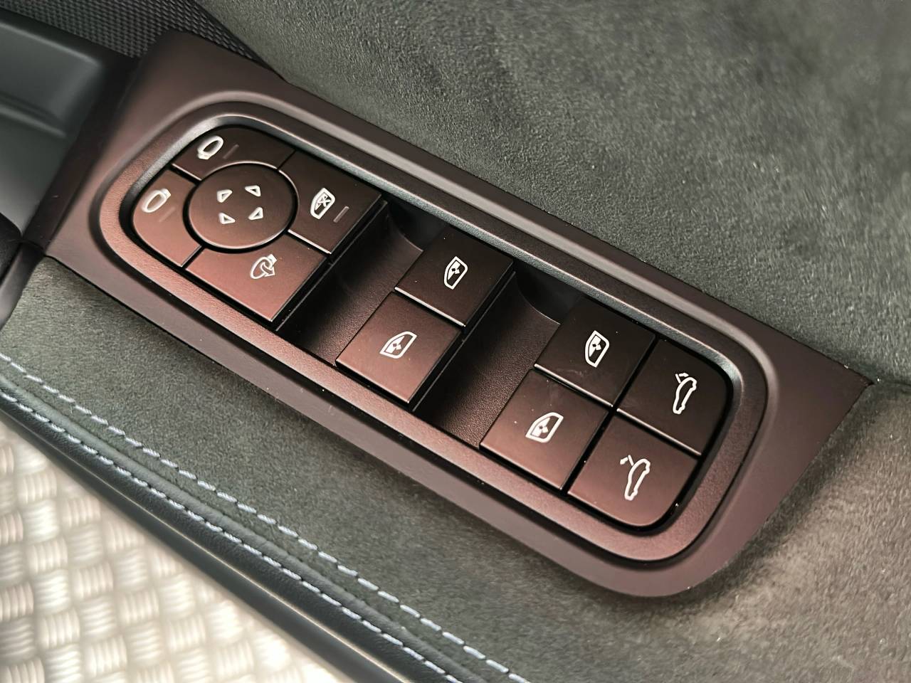 Cayenne GTS (5) image 35