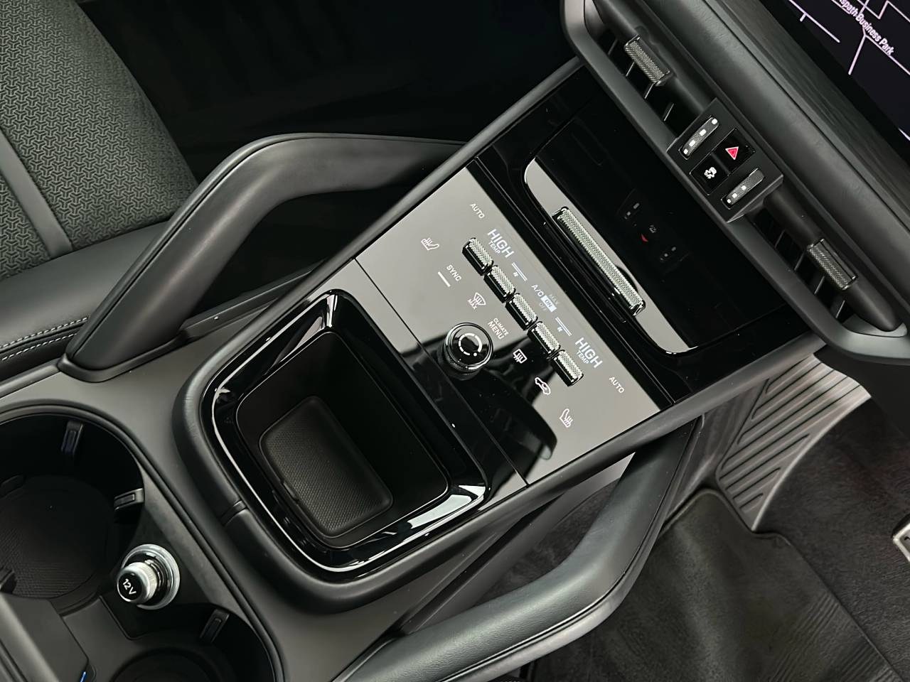 Cayenne GTS (5) image 37