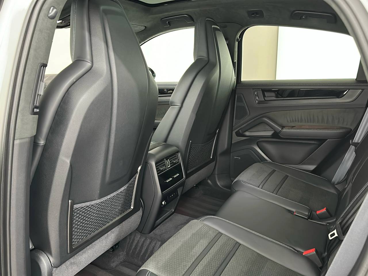 Cayenne GTS (5) image 09