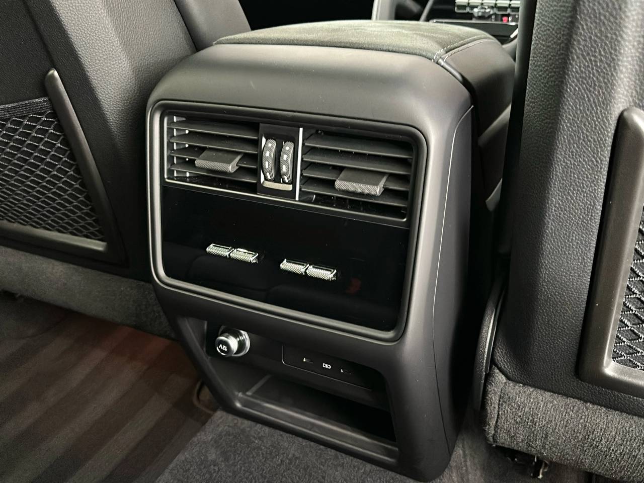 Cayenne GTS (5) image 24