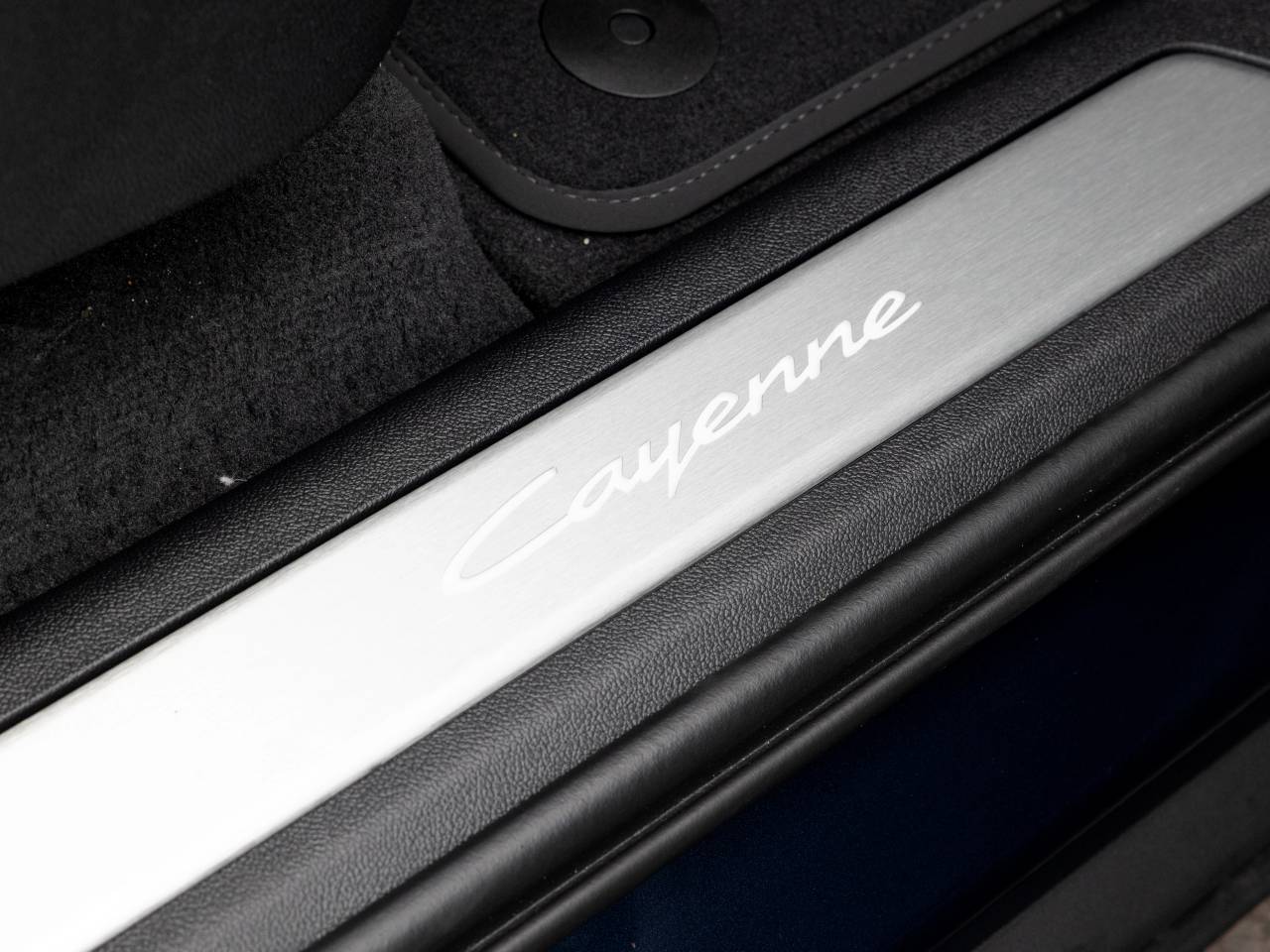 Cayenne (80) image 69