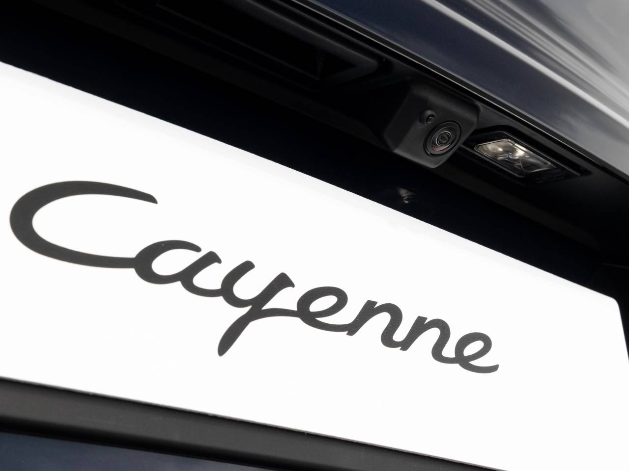 Cayenne (80) image 86