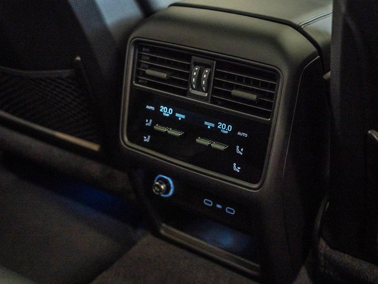 Cayenne (21) image 31