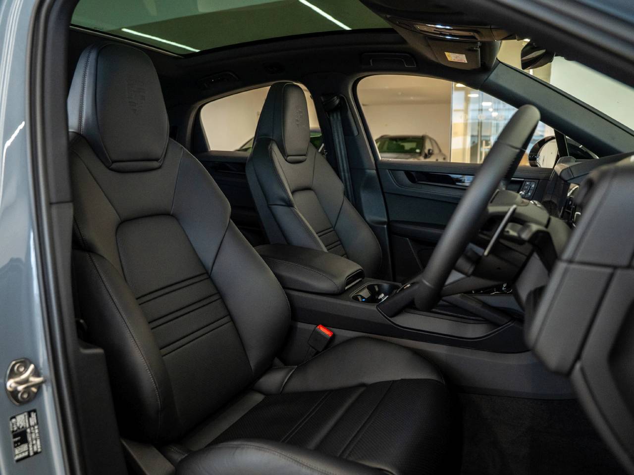 Cayenne (21) image 05