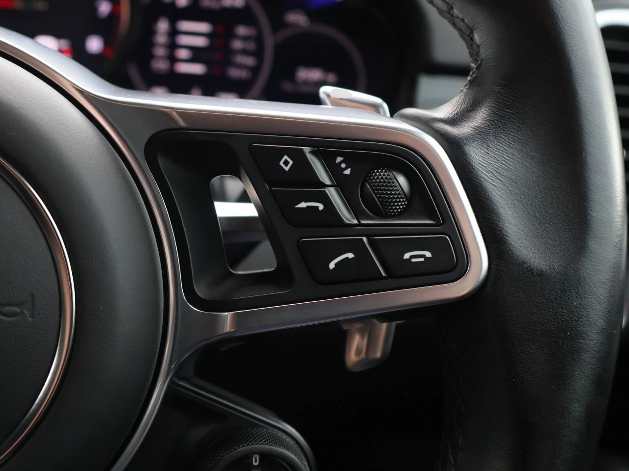 Cayenne GTS TIPTRONIC (12) image 37