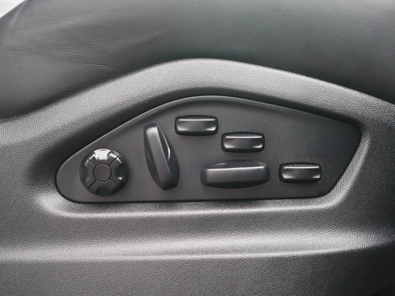 Cayenne GTS TIPTRONIC (12) image 32