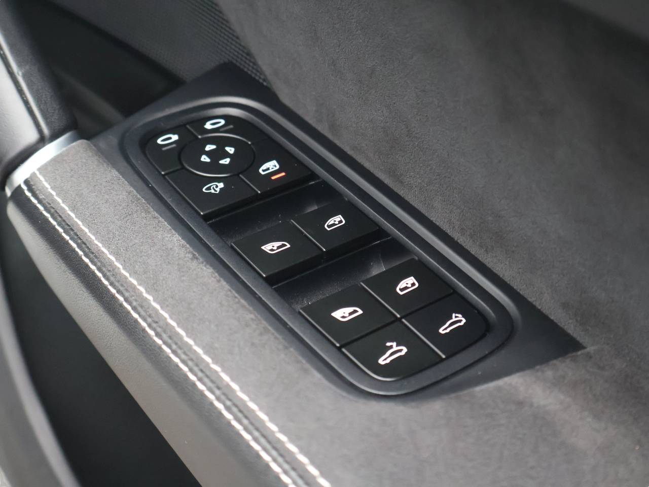 Cayenne GTS TIPTRONIC (12) image 30