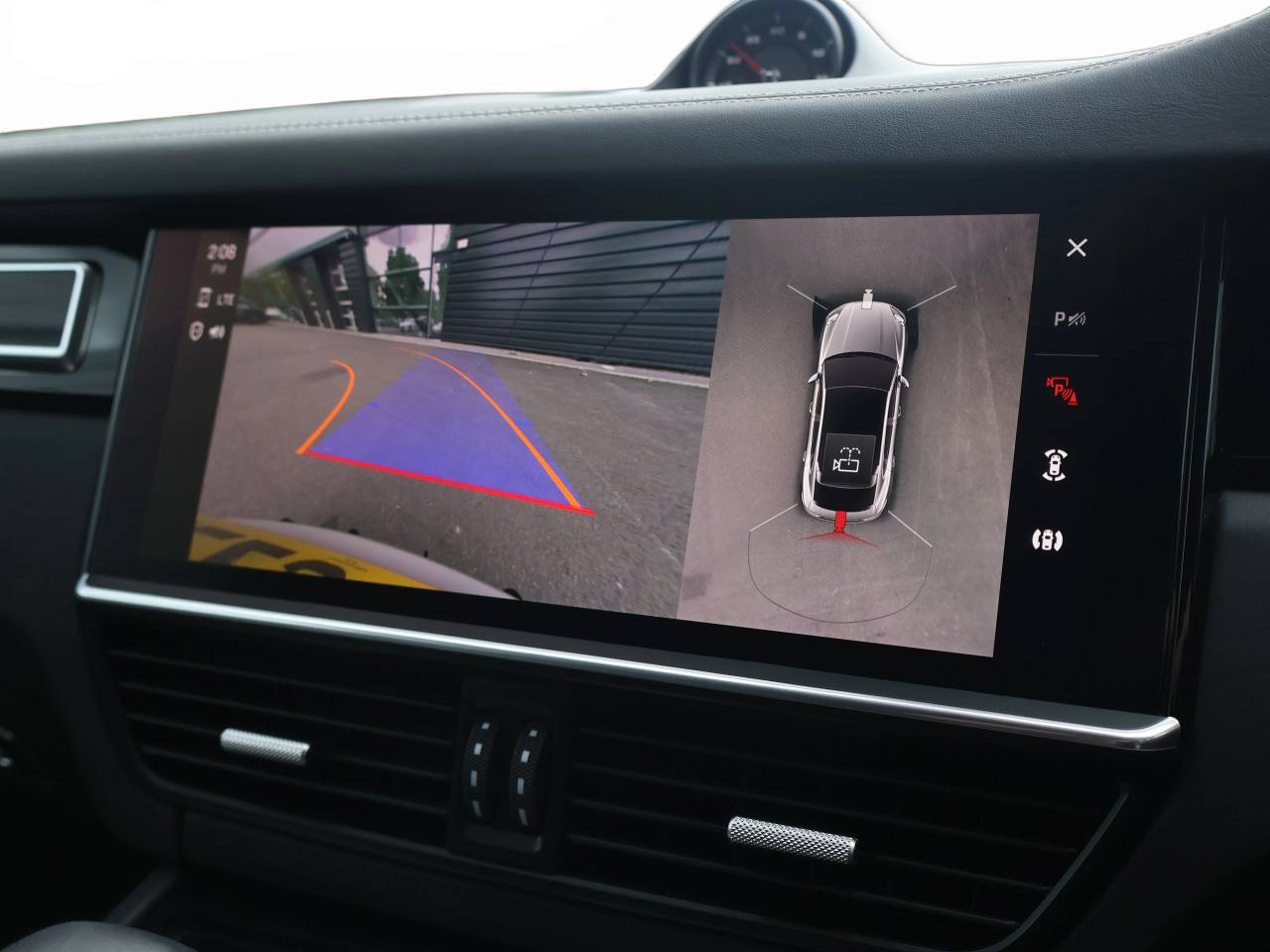 Cayenne GTS TIPTRONIC (12) image 26