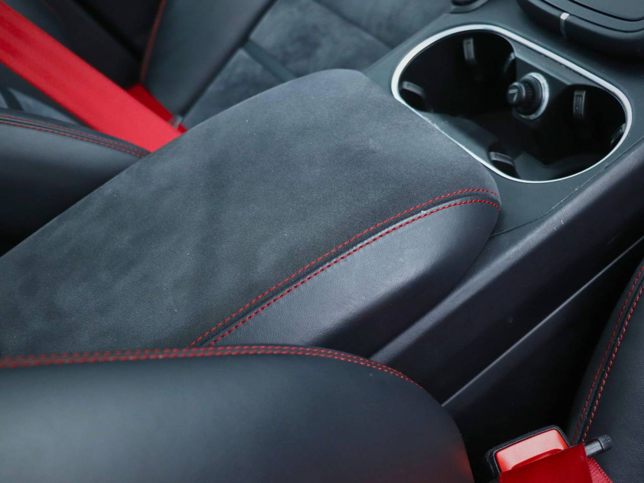 Cayenne GTS TIPTRONIC (8) image 33