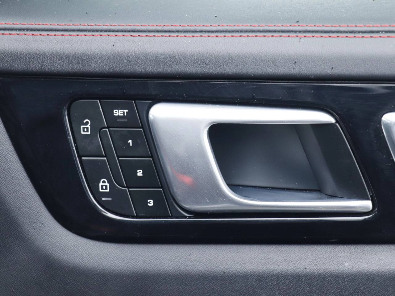 Cayenne GTS TIPTRONIC (8) image 35