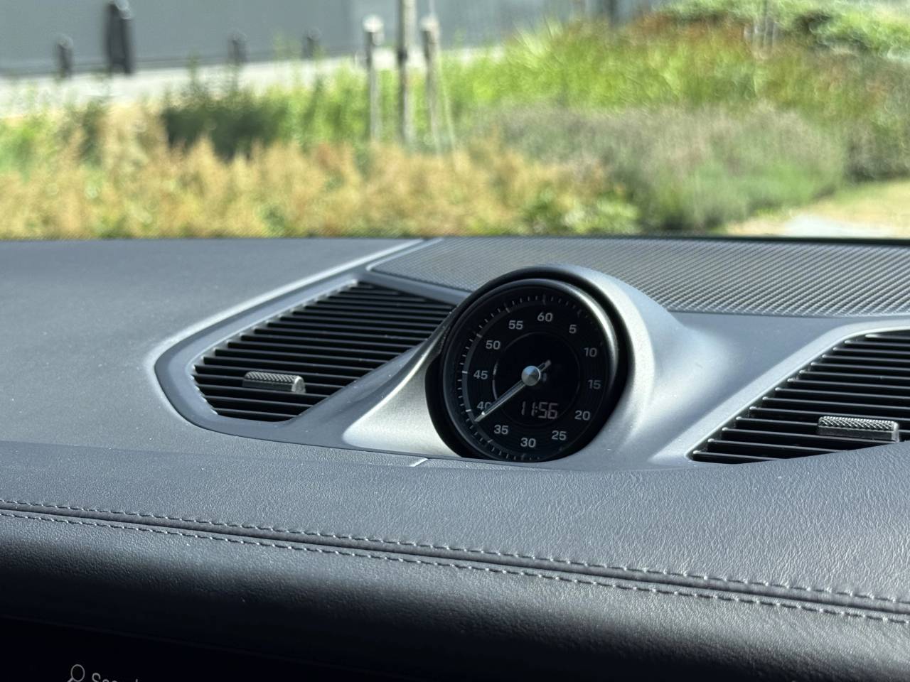 Cayenne V6 (88) image 05