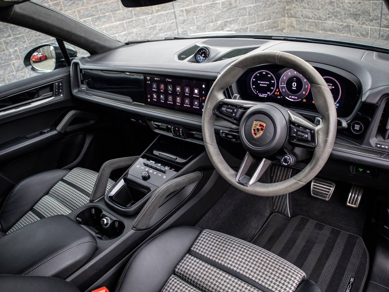 Cayenne GTS (3) image 04