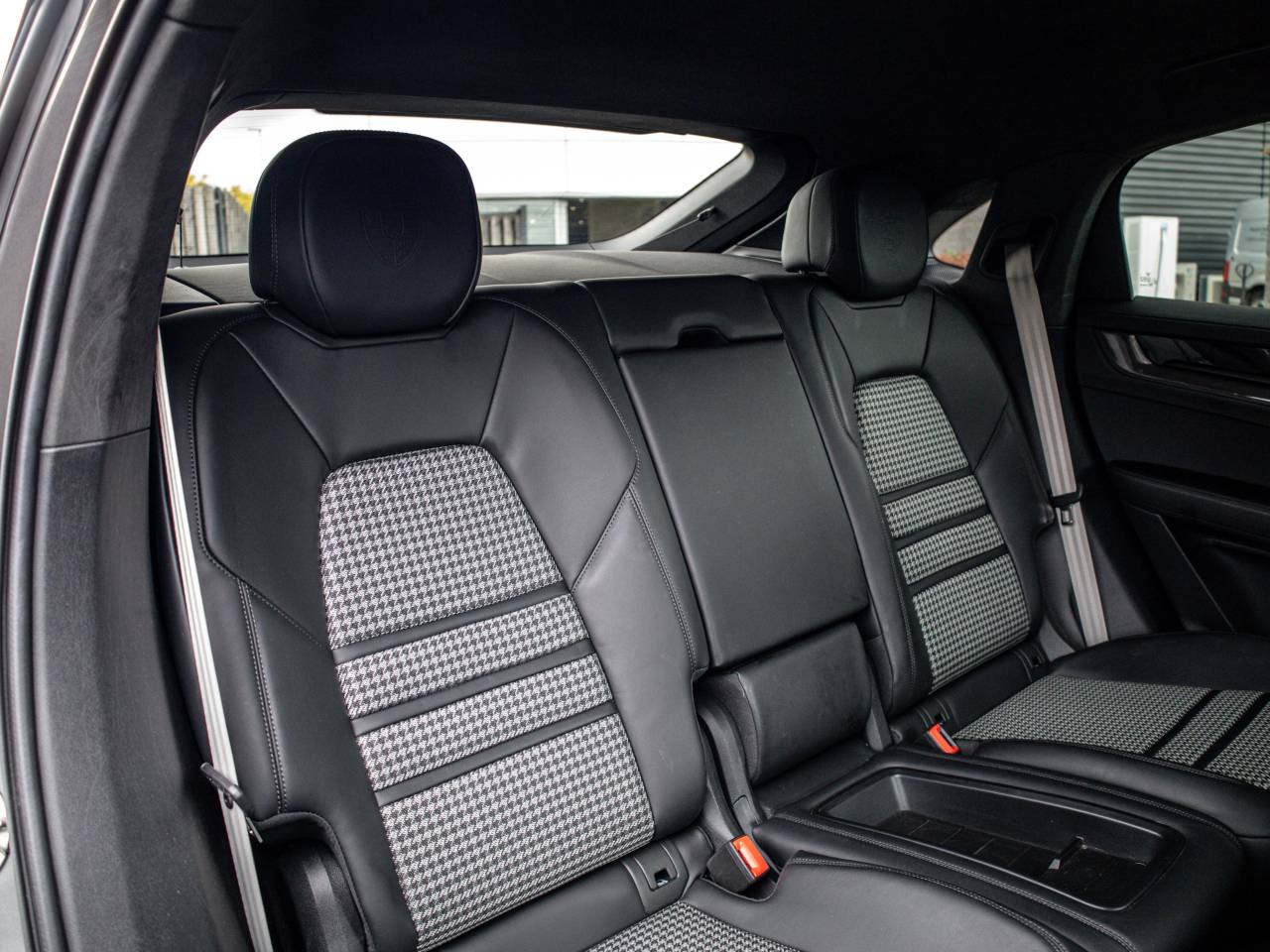 Cayenne GTS (3) image 31