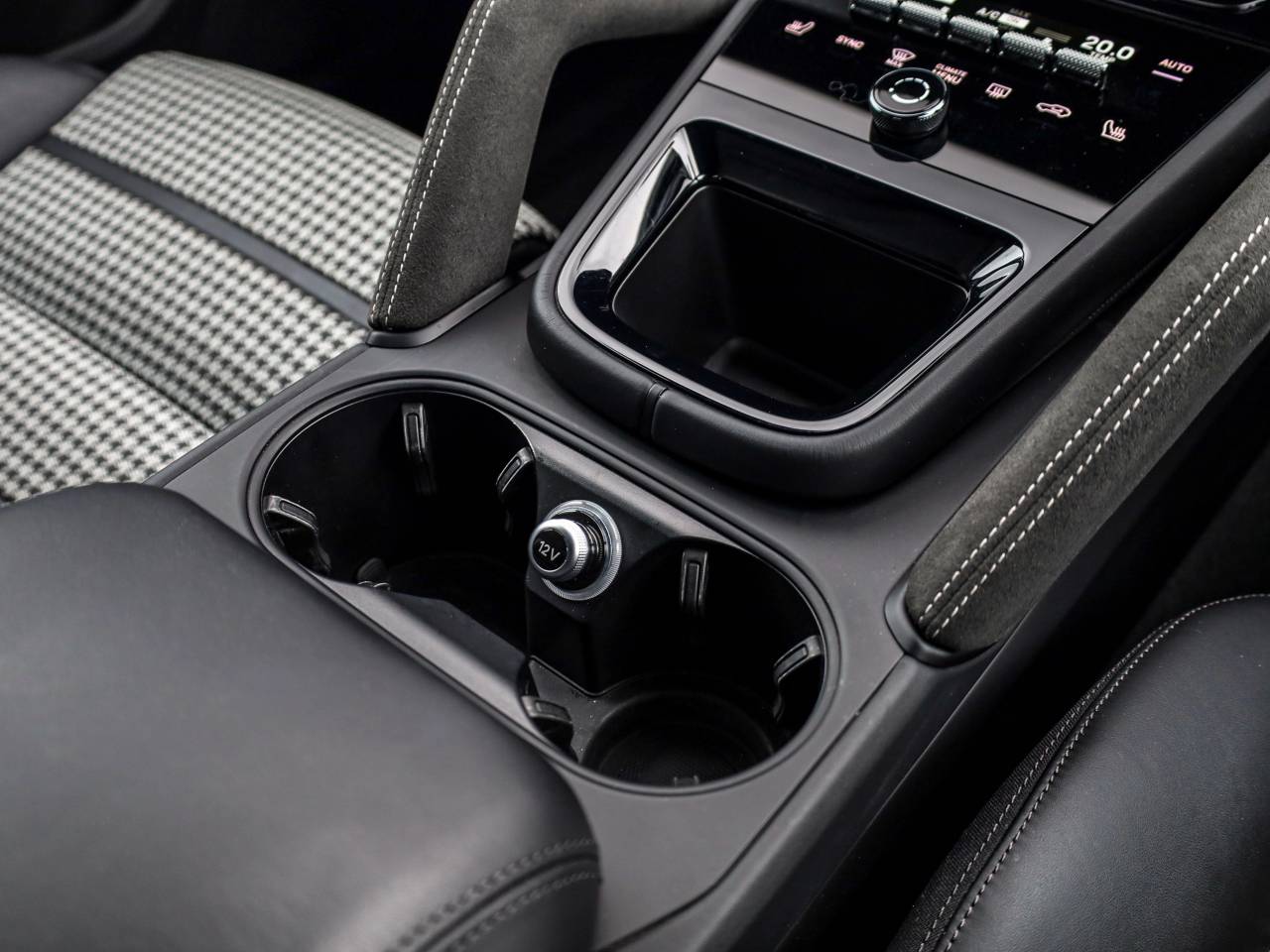 Cayenne GTS (3) image 22