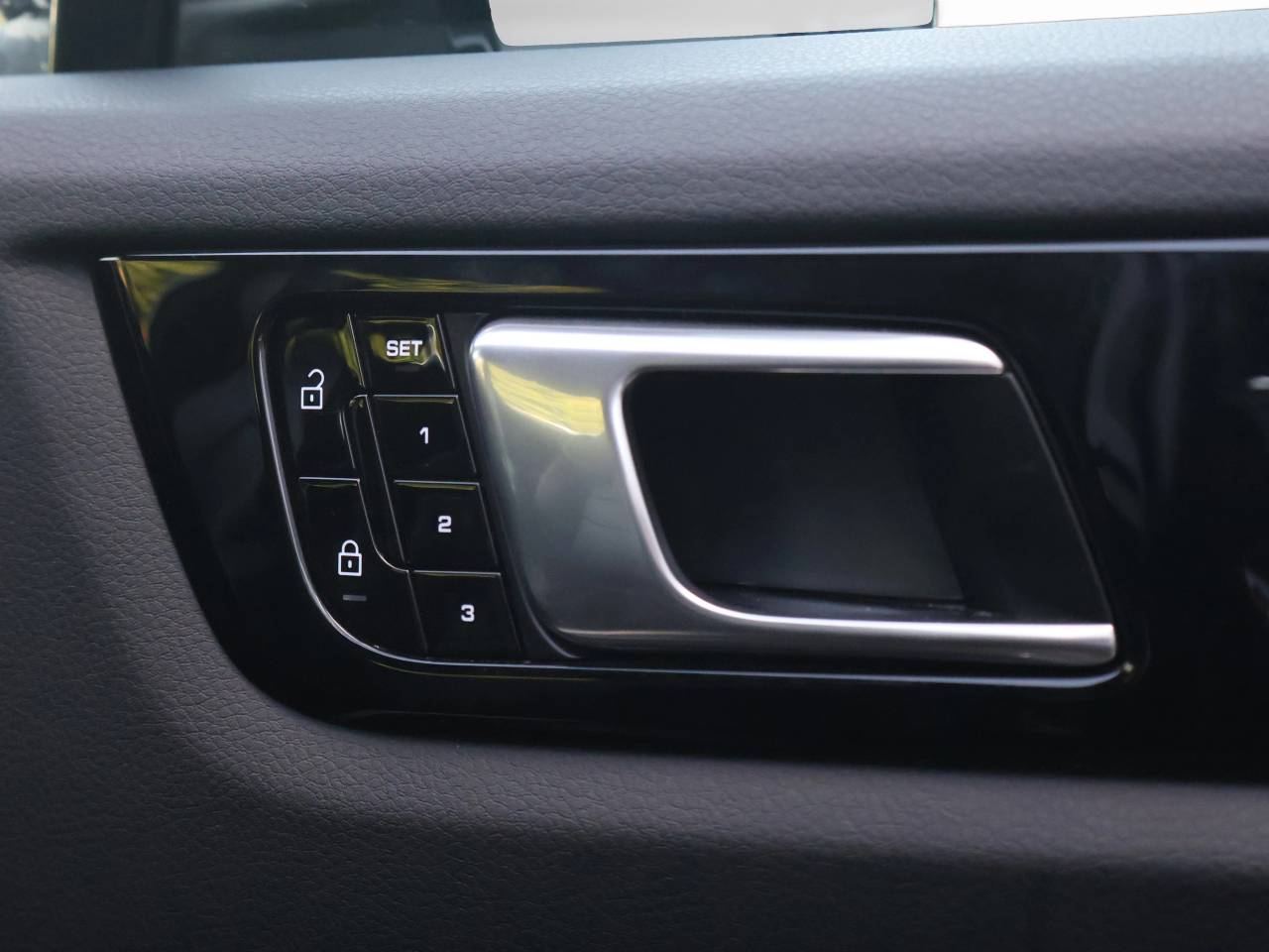 Cayenne V6 TIPTRONIC (14) image 23