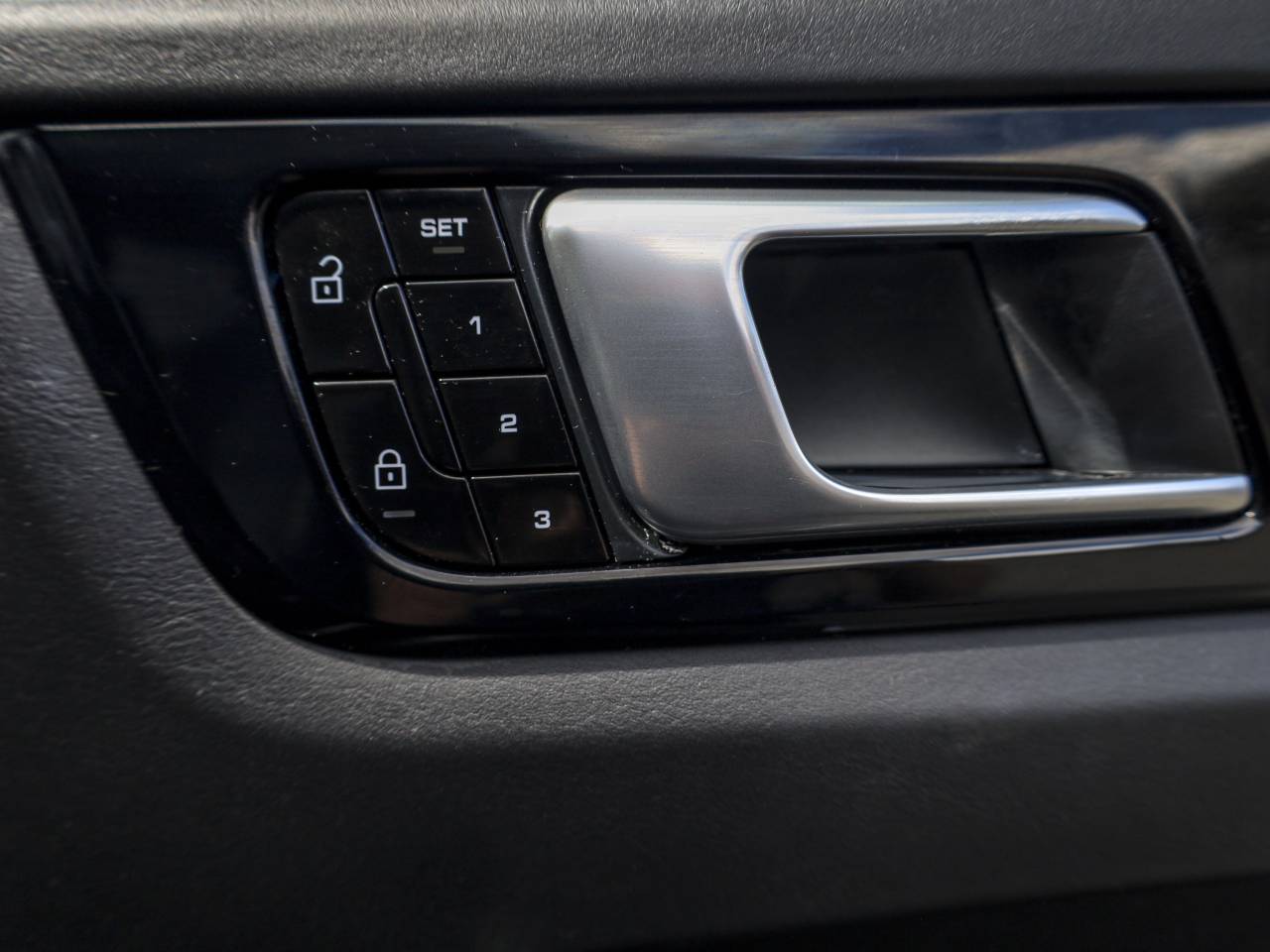 Cayenne V6 TIPTRONIC (14) image 26
