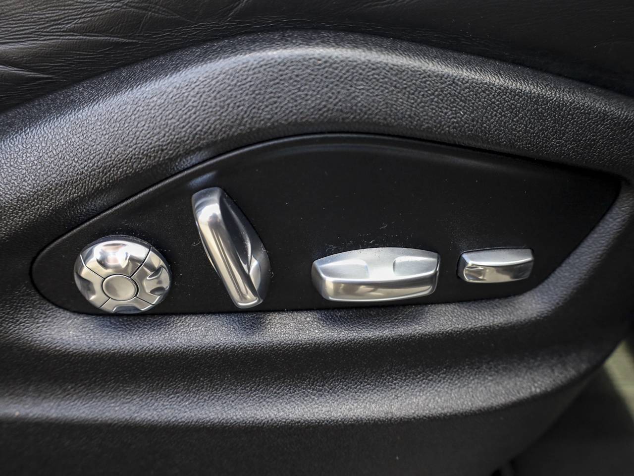 Cayenne V6 TIPTRONIC (14) image 31