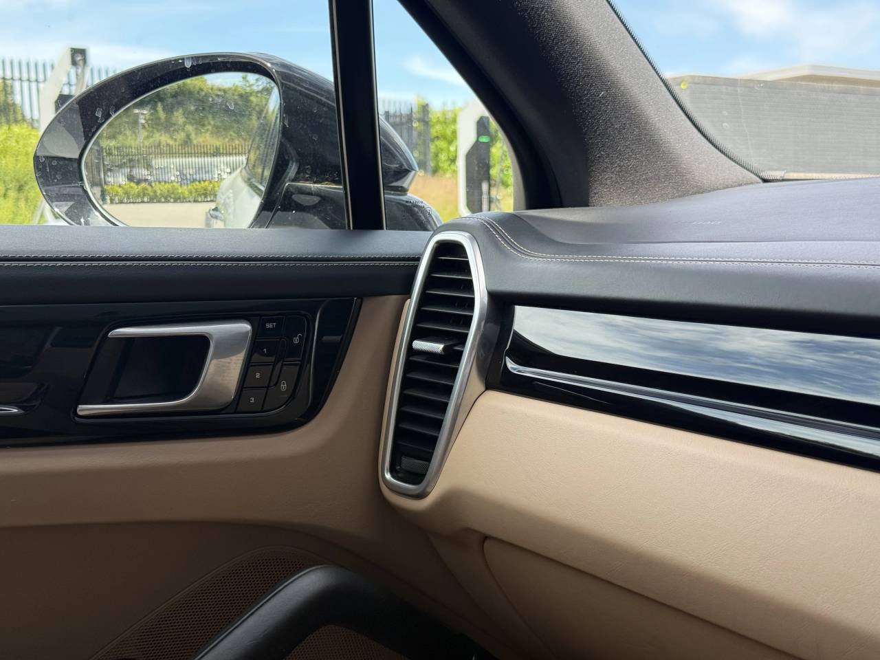 Cayenne V6 TIPTRONIC (83) image 39