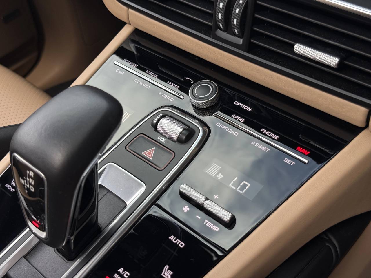 Cayenne V6 TIPTRONIC (83) image 27
