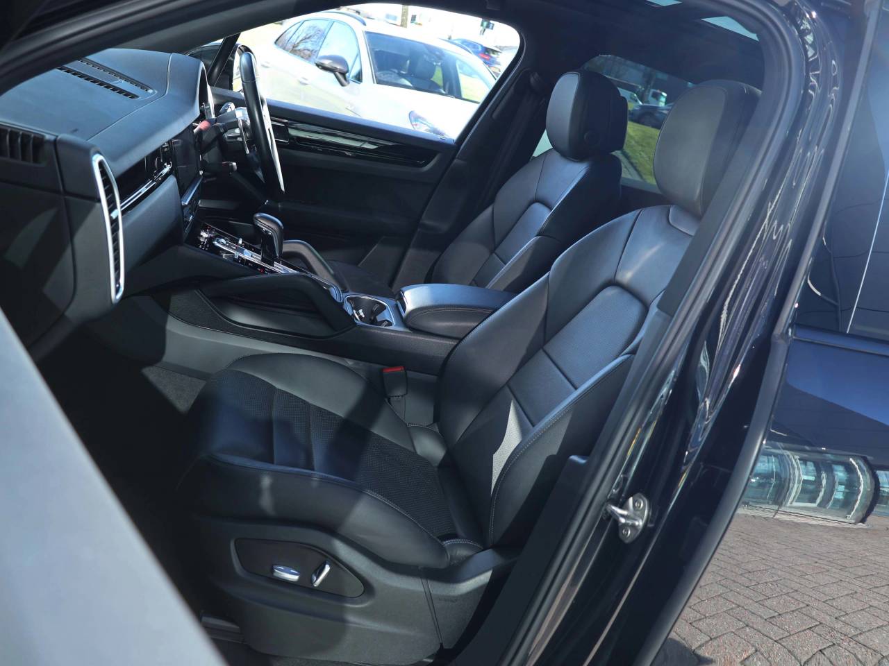 Cayenne V6 S TIPTRONIC (53) image 05