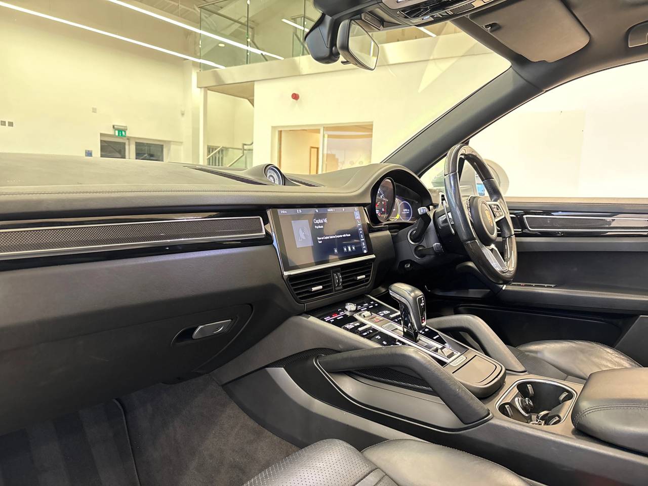 Cayenne V6 S TIPTRONIC (2) image 23