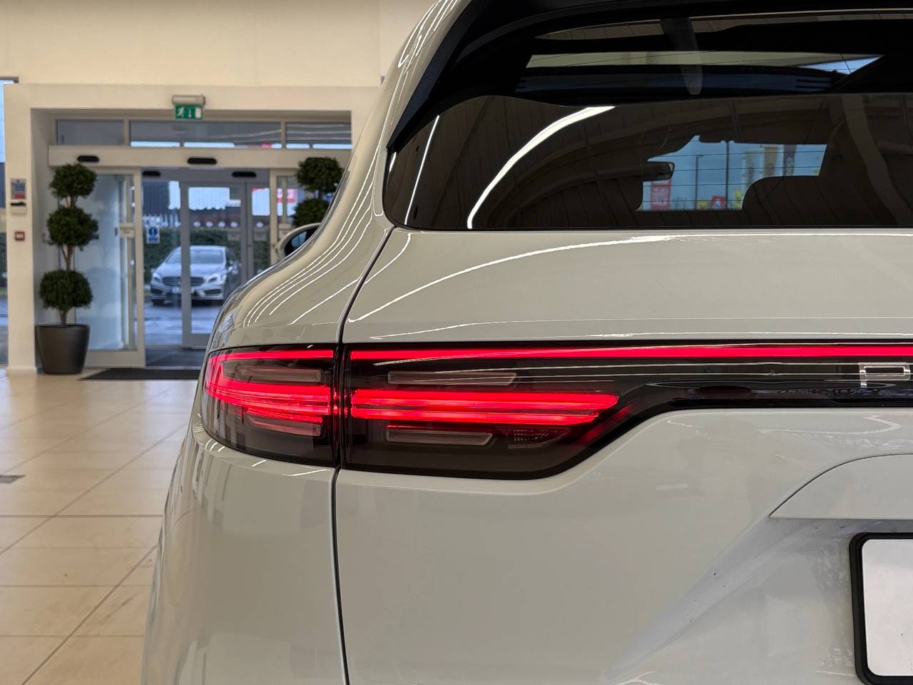 Cayenne V6 S TIPTRONIC (2) image 14