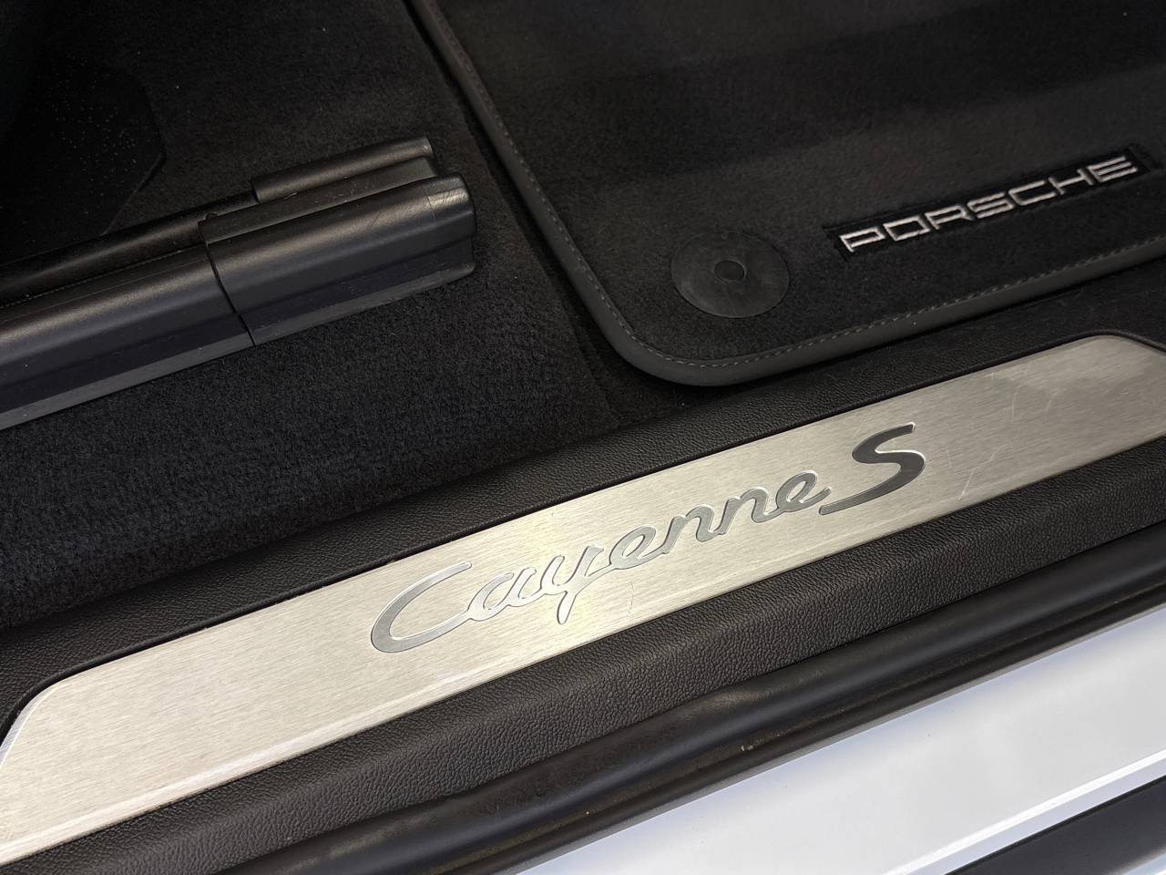 Cayenne V6 S TIPTRONIC (2) image 35